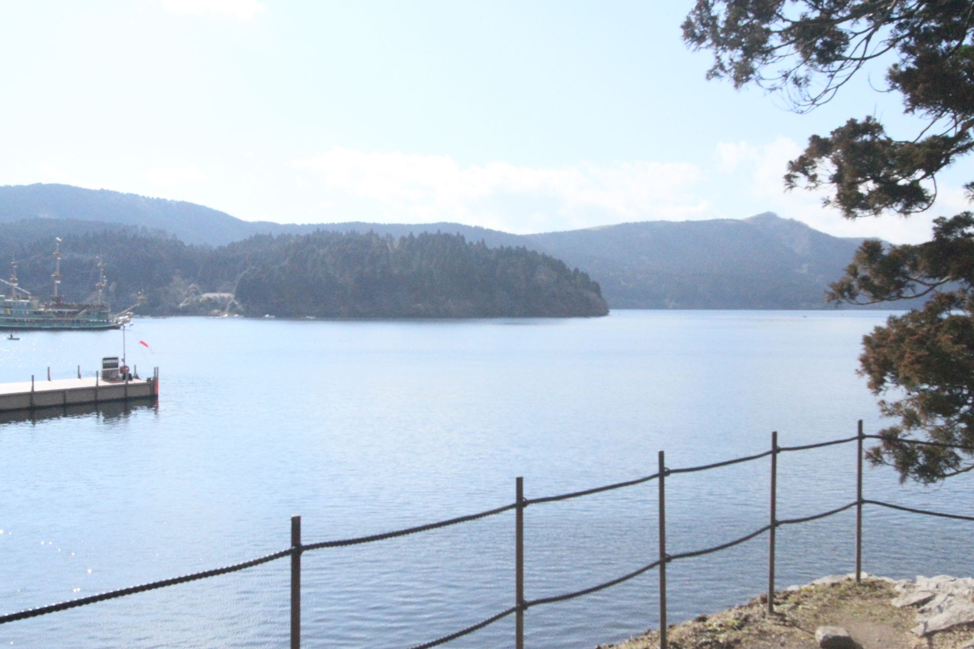 箱根関所から見た芦ノ湖