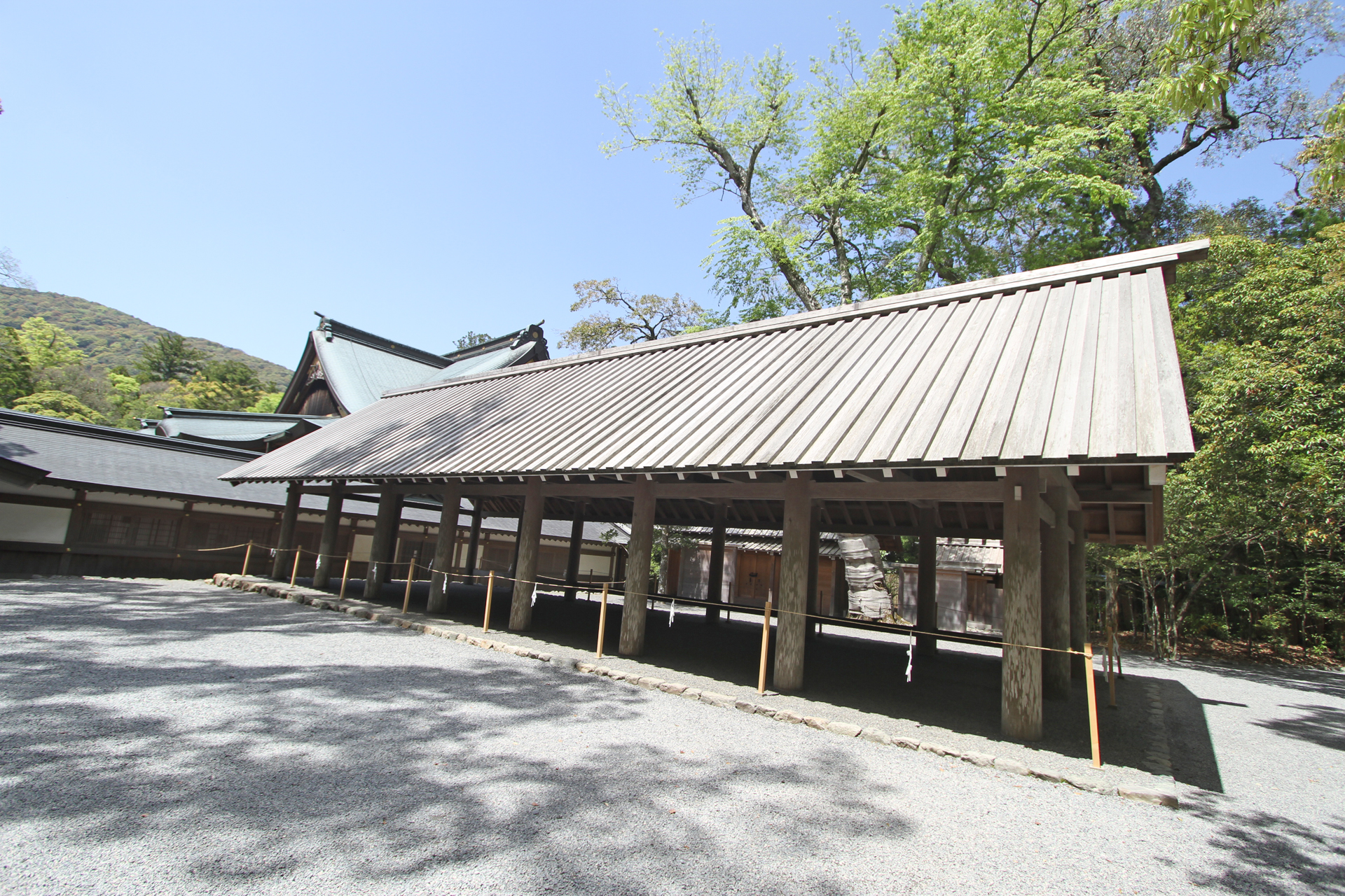 伊勢神宮外宮五丈殿と九丈殿