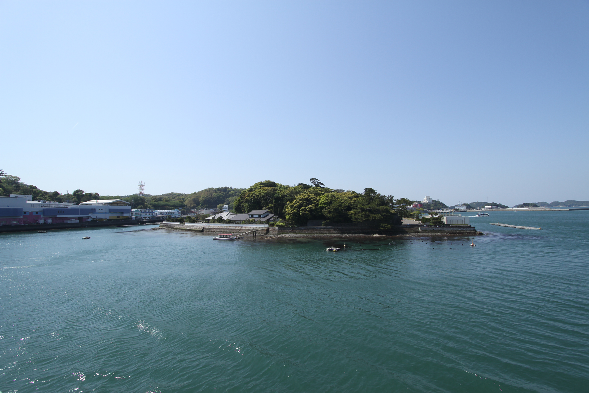 出発直後の伊勢湾フェリー弐