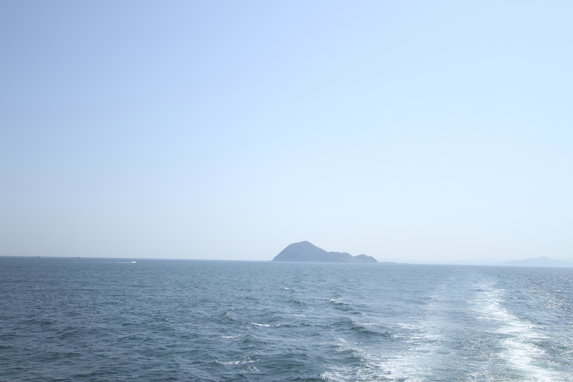 伊勢湾フェリー甲板から見た伊勢湾の風景その壱弐