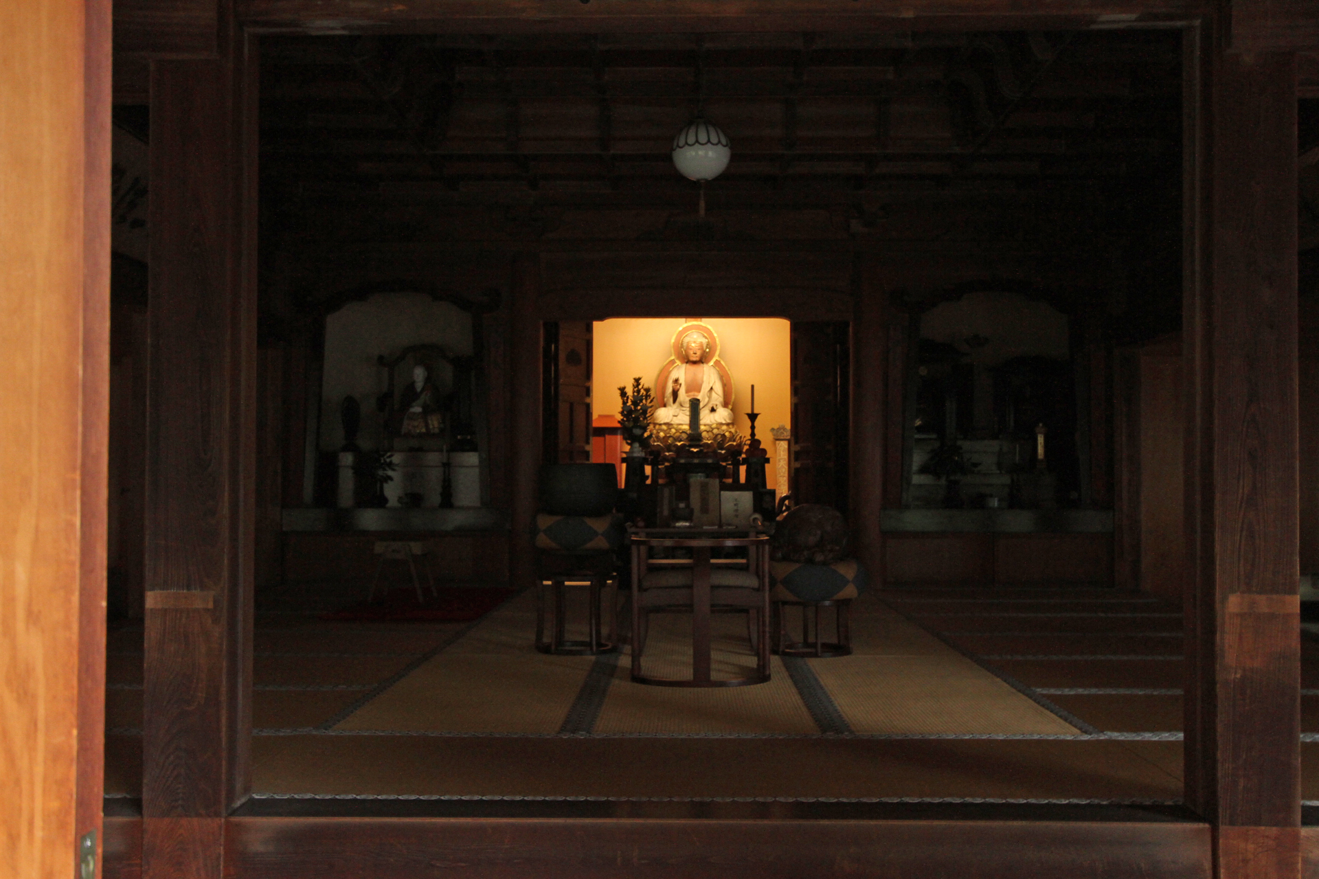 東慶寺本堂の仏像